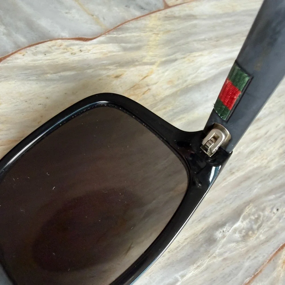 Gucci Black Rectangular Sunglasses Made in Italy‎ with Green Red Stripe Detail